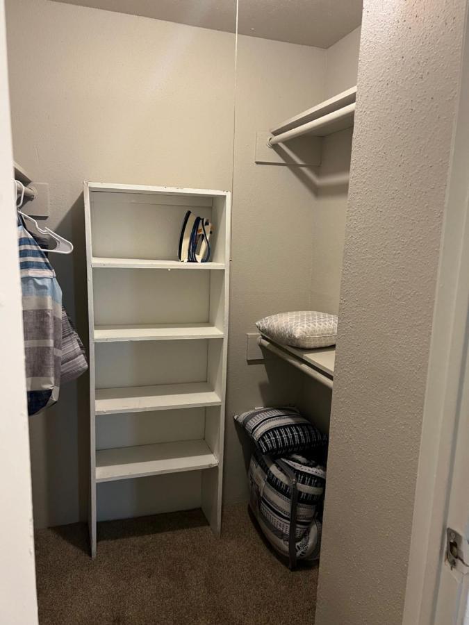 Beautiful 1-Bedroom Townhome With Nice Amenities Хьюстон Экстерьер фото