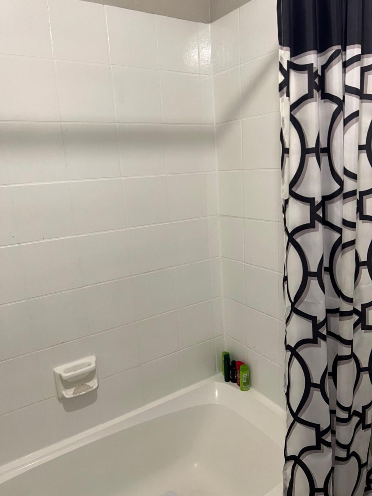 Beautiful 1-Bedroom Townhome With Nice Amenities Хьюстон Экстерьер фото