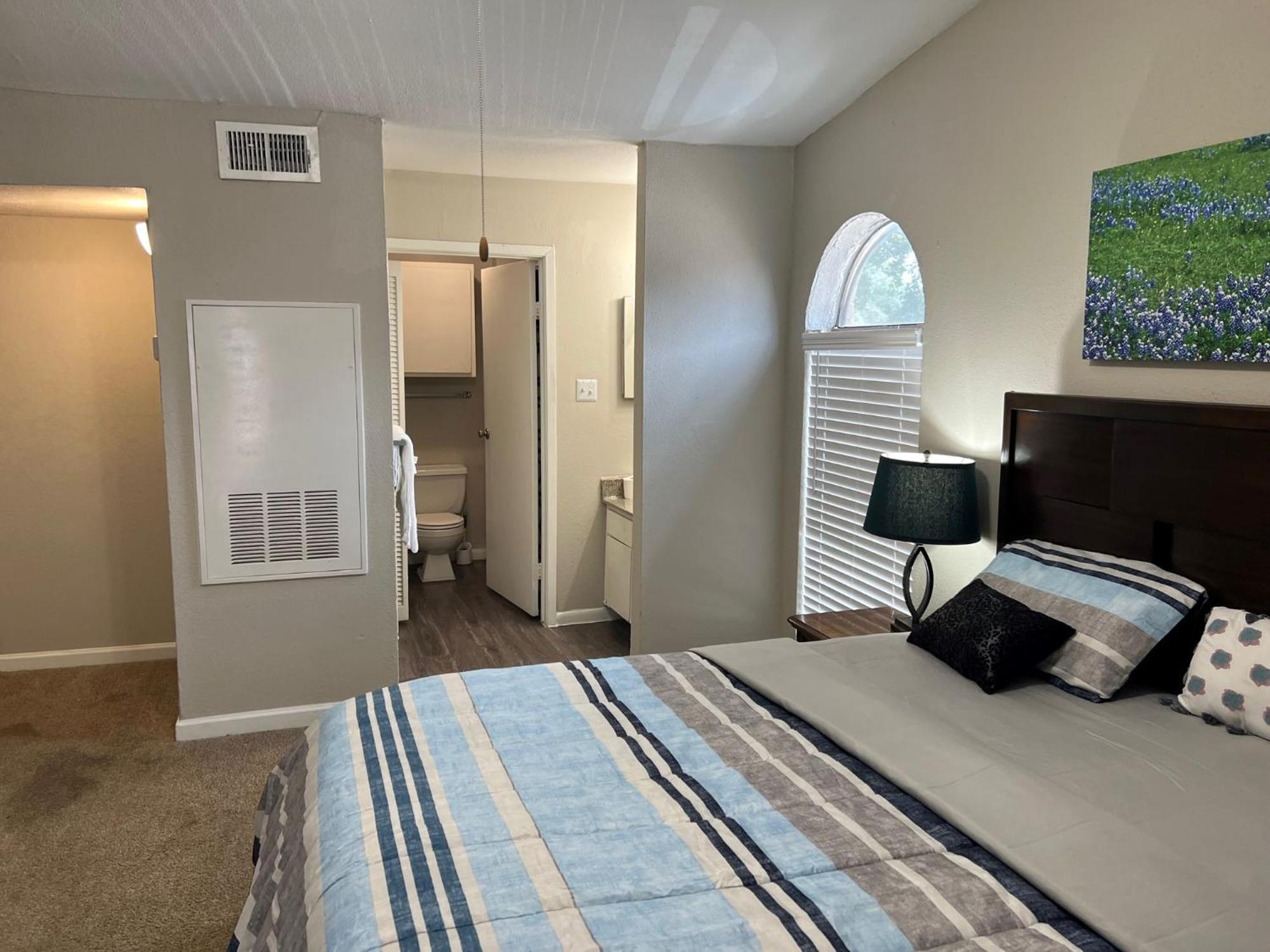 Beautiful 1-Bedroom Townhome With Nice Amenities Хьюстон Экстерьер фото